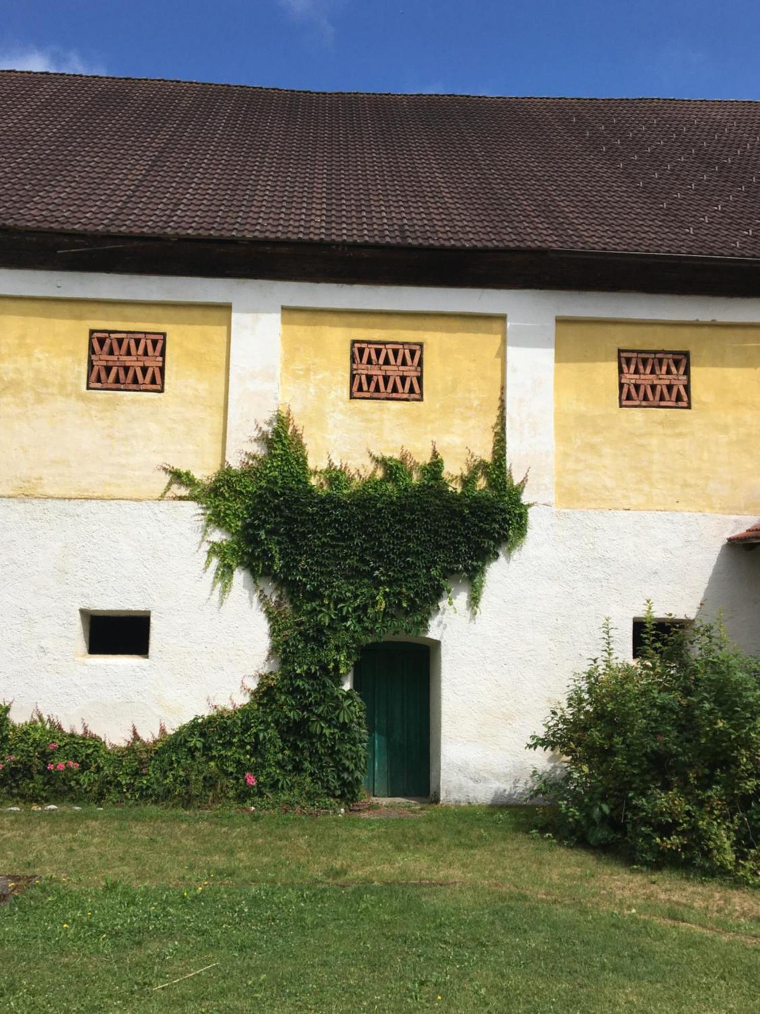 Готель Skorianzhof Eberndorf Екстер'єр фото